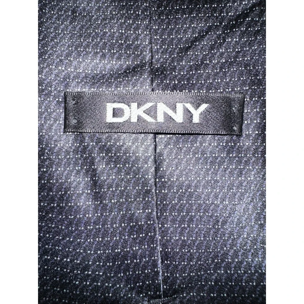 Dkny tie high